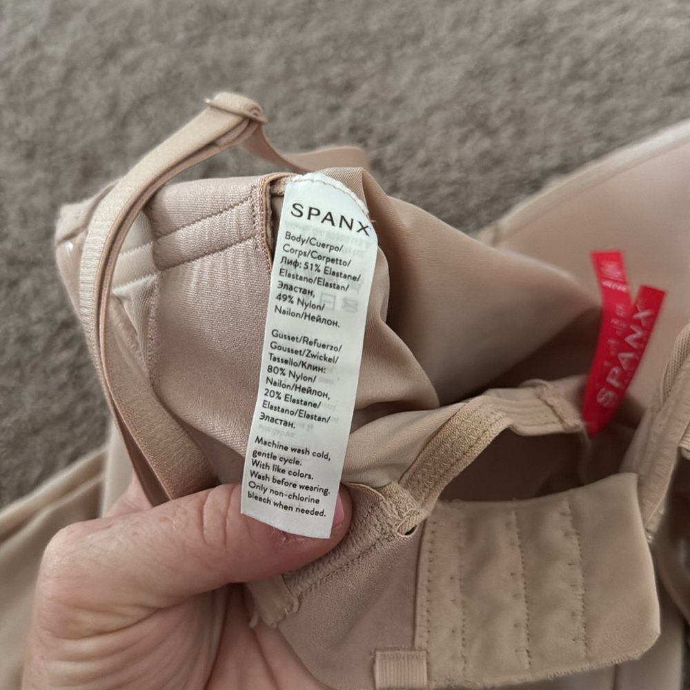 SPANX - Picture 4 of 4
